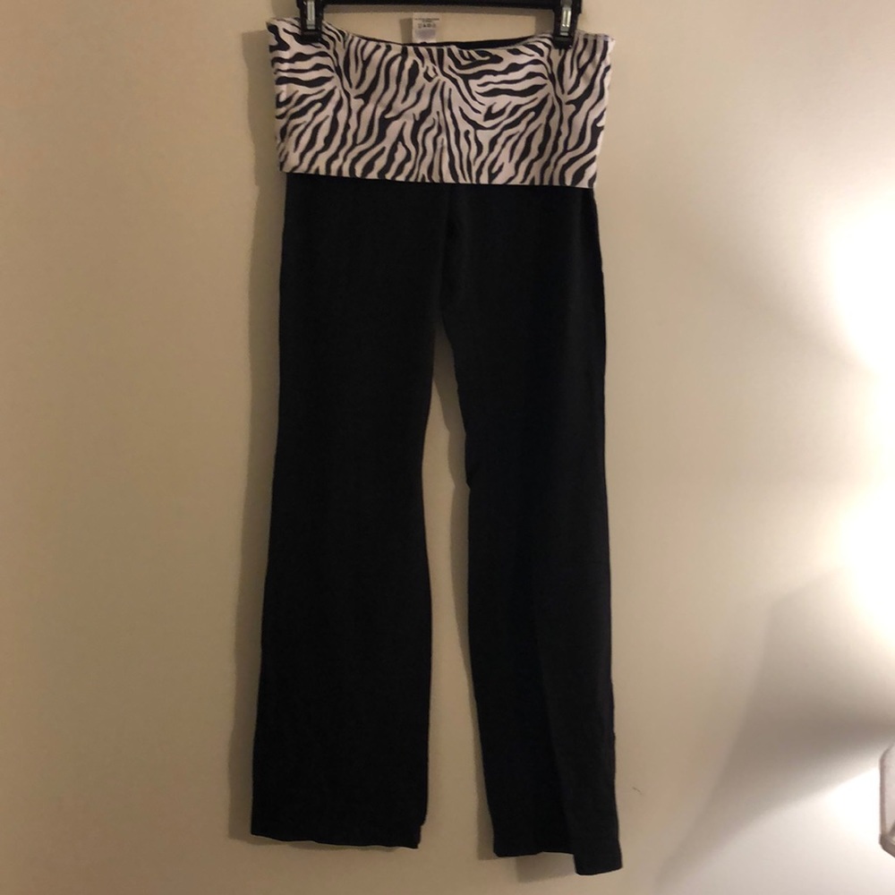 VS Pink Yoga Pants